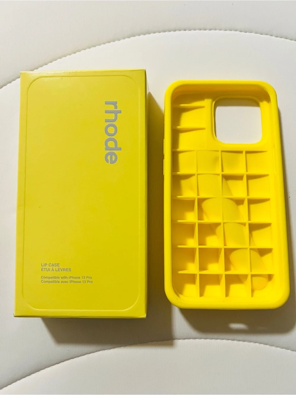 LNIB rhode iPhone 13 Pro Lemontini Peptide Lip Holder Silky Silicone Case